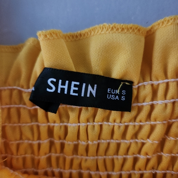 SHEIN CROP TOP - Picture 2 of 3